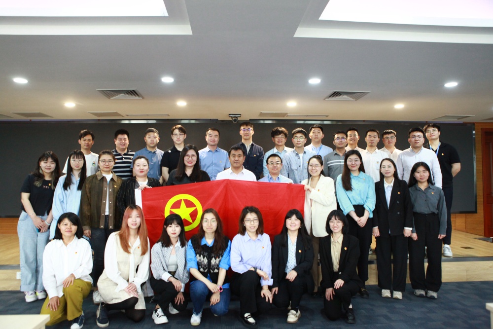 william威廉体育与数码易知开展“新质青春，智启未来”团支部联学共建活动.JPG